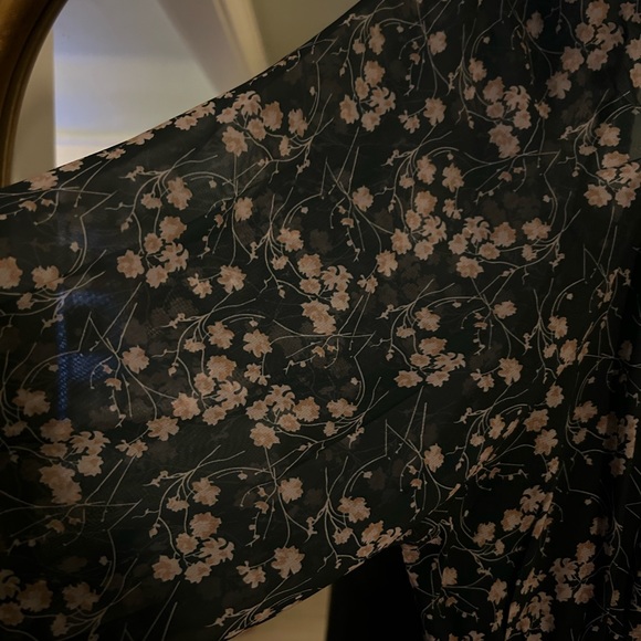 Chic Soul mid calf dress, green floral, size 3x. - Picture 4 of 6